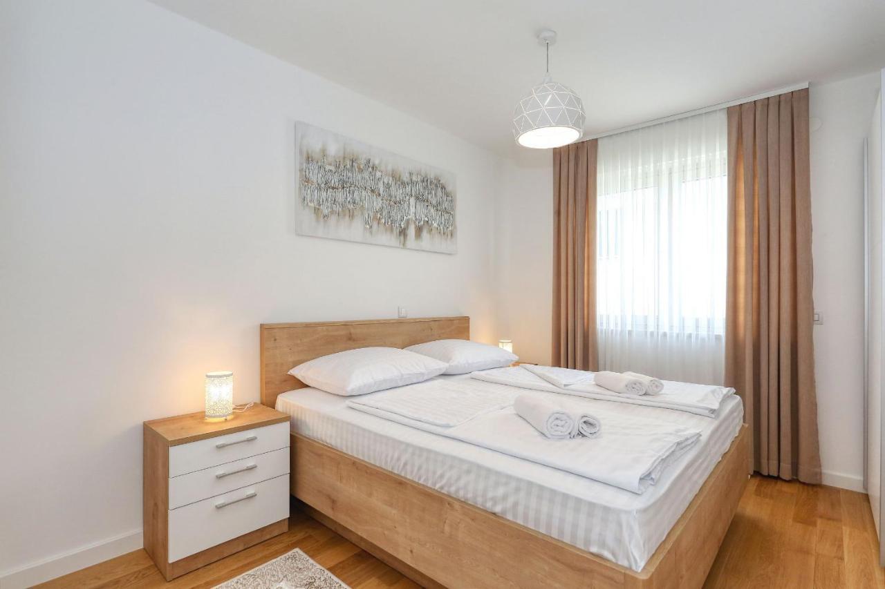 Apartments Luna With Free Parking Zadar Eksteriør bilde