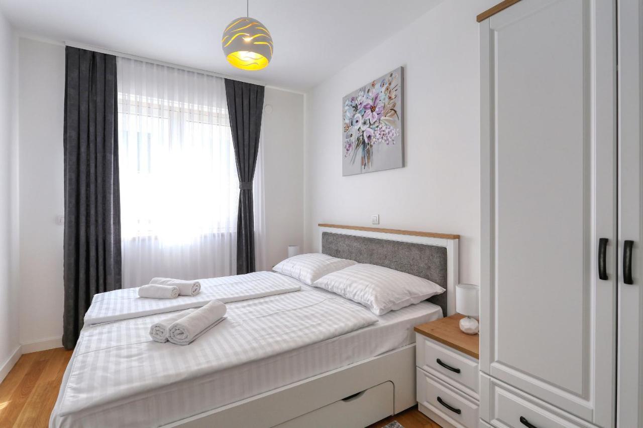 Apartments Luna With Free Parking Zadar Eksteriør bilde