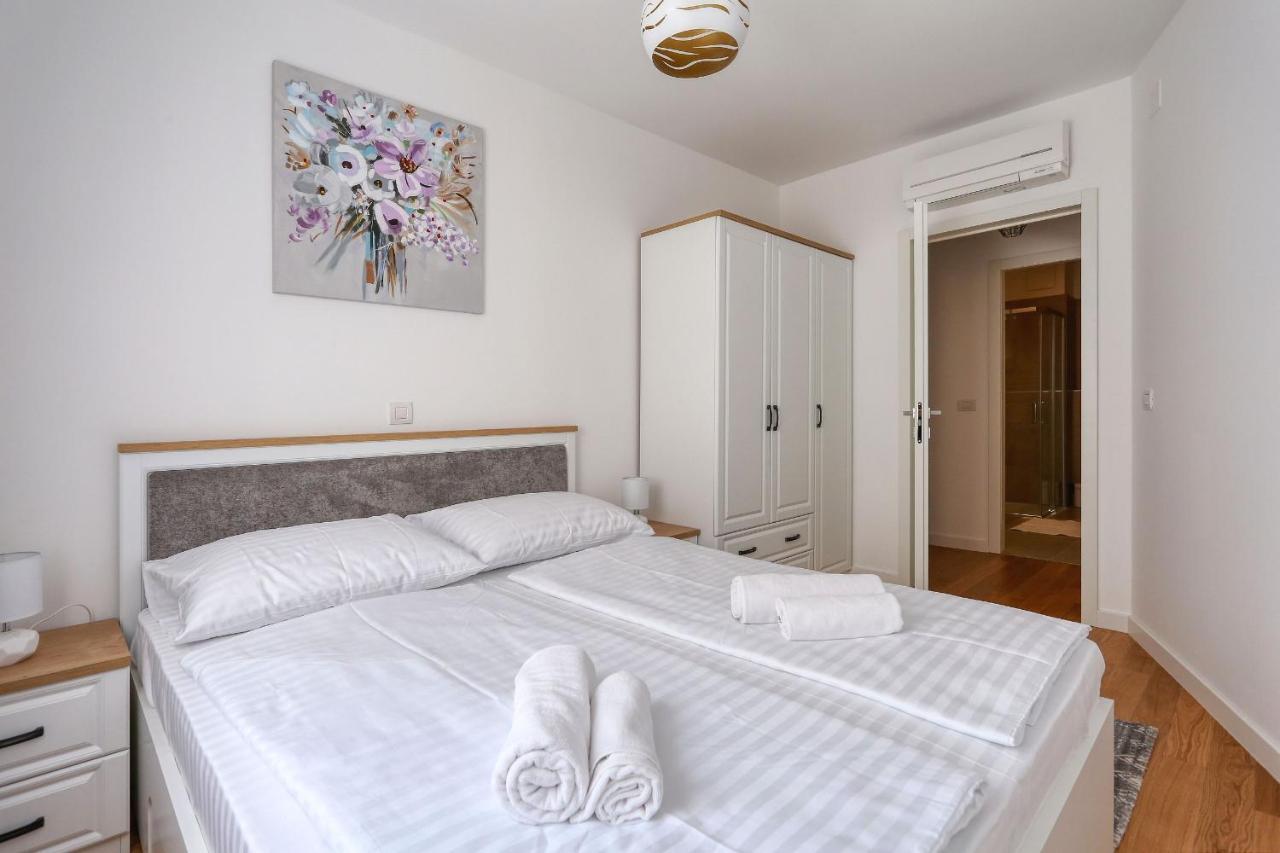Apartments Luna With Free Parking Zadar Eksteriør bilde