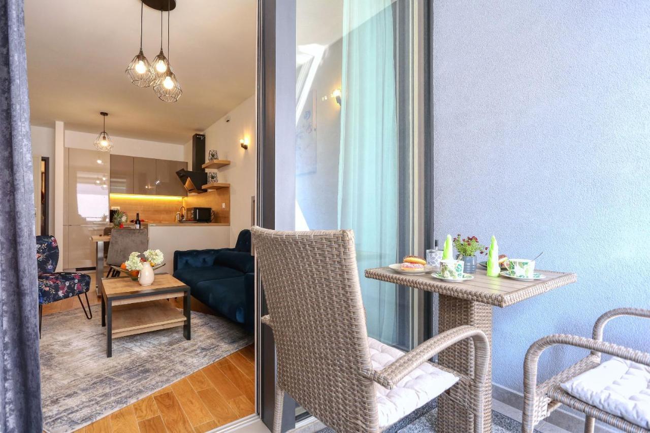 Apartments Luna With Free Parking Zadar Eksteriør bilde